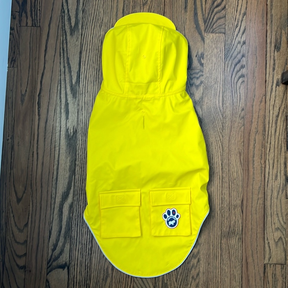 Canada Pooch Raincoat for dogs